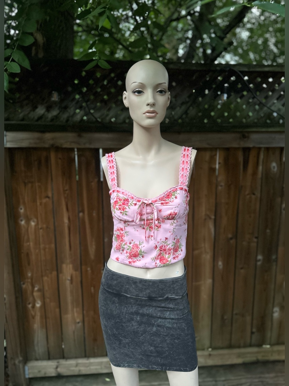 Pink Floral Lace-Trim Crop Top